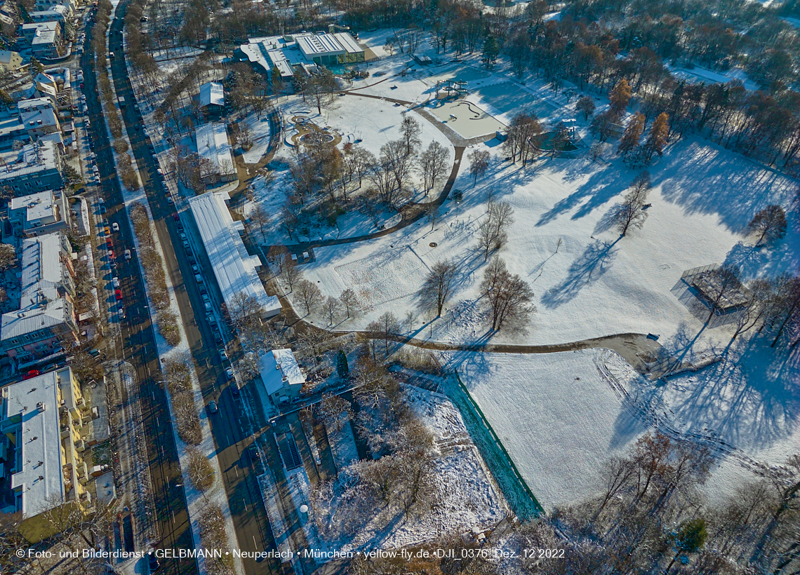 12.12.2022 -  Ostparksee mit Umgebung in Neuperlach